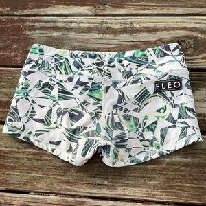 Fleo Shorts